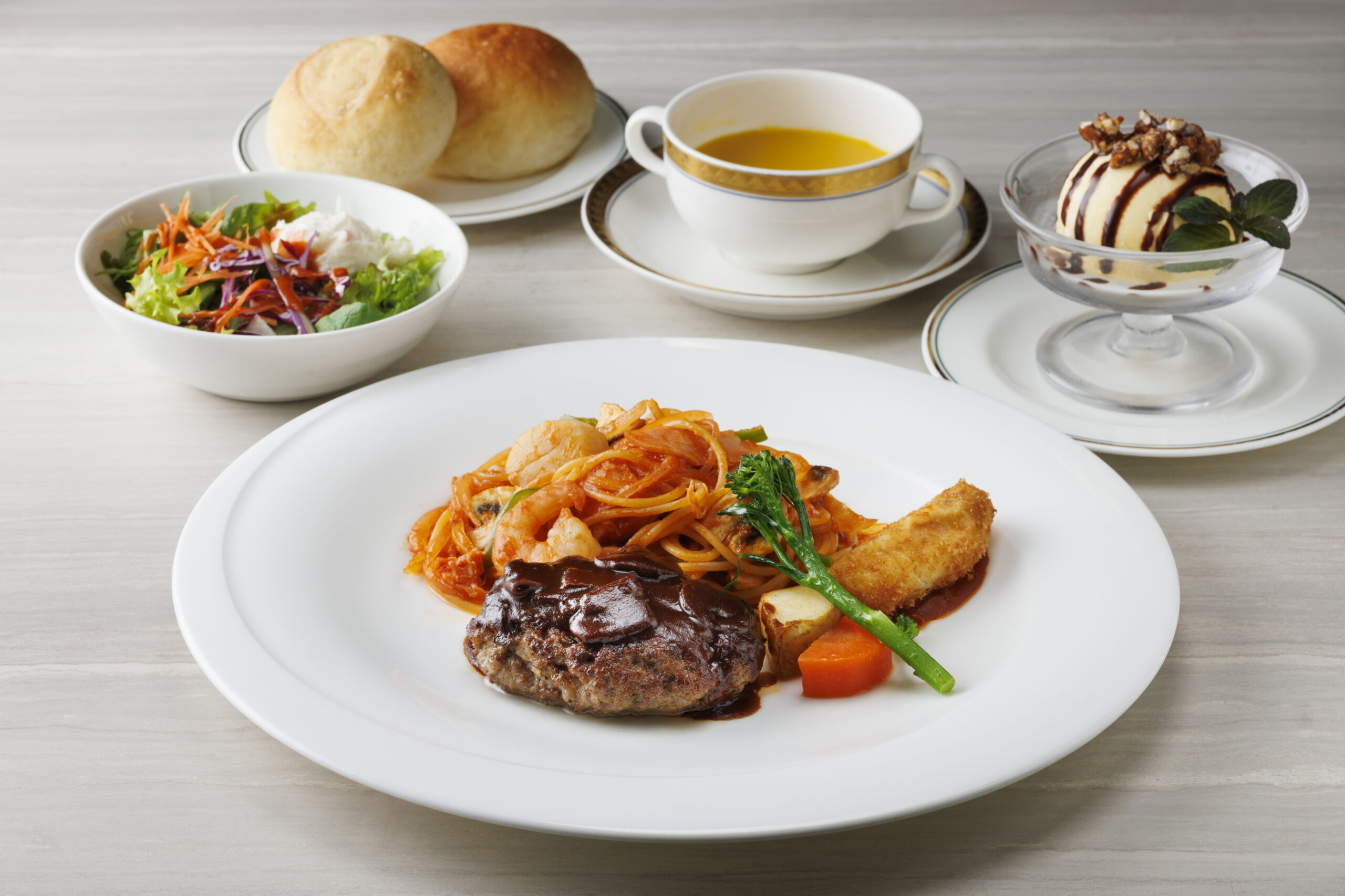 増井様専用 湯本富士屋ホテル 夕食は日本料理・フレンチ・中華から選択